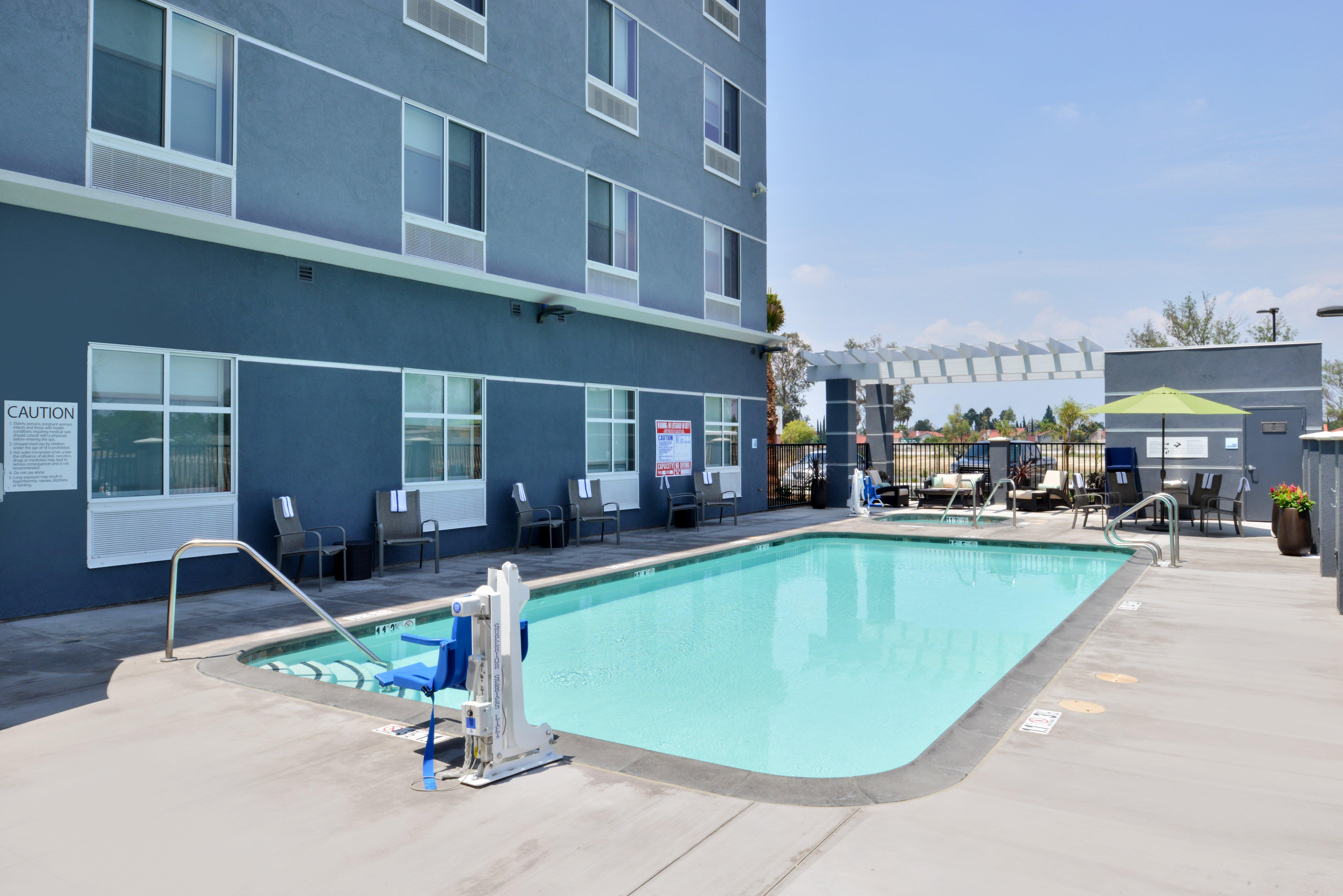 Holiday Inn Express Hotels & Suites Loma Linda By Ihg Exteriér fotografie